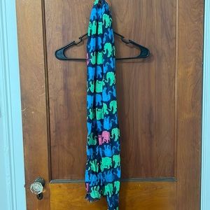 Lilly elephant scarf